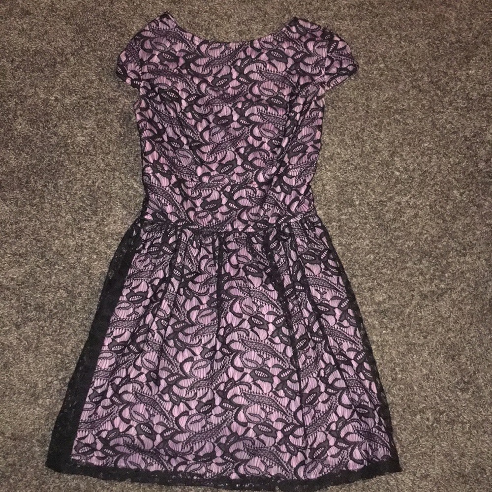 Cap sleeve dress